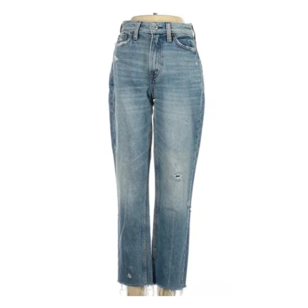 Abercrombie & Fitch distressed 'Mom Jean'